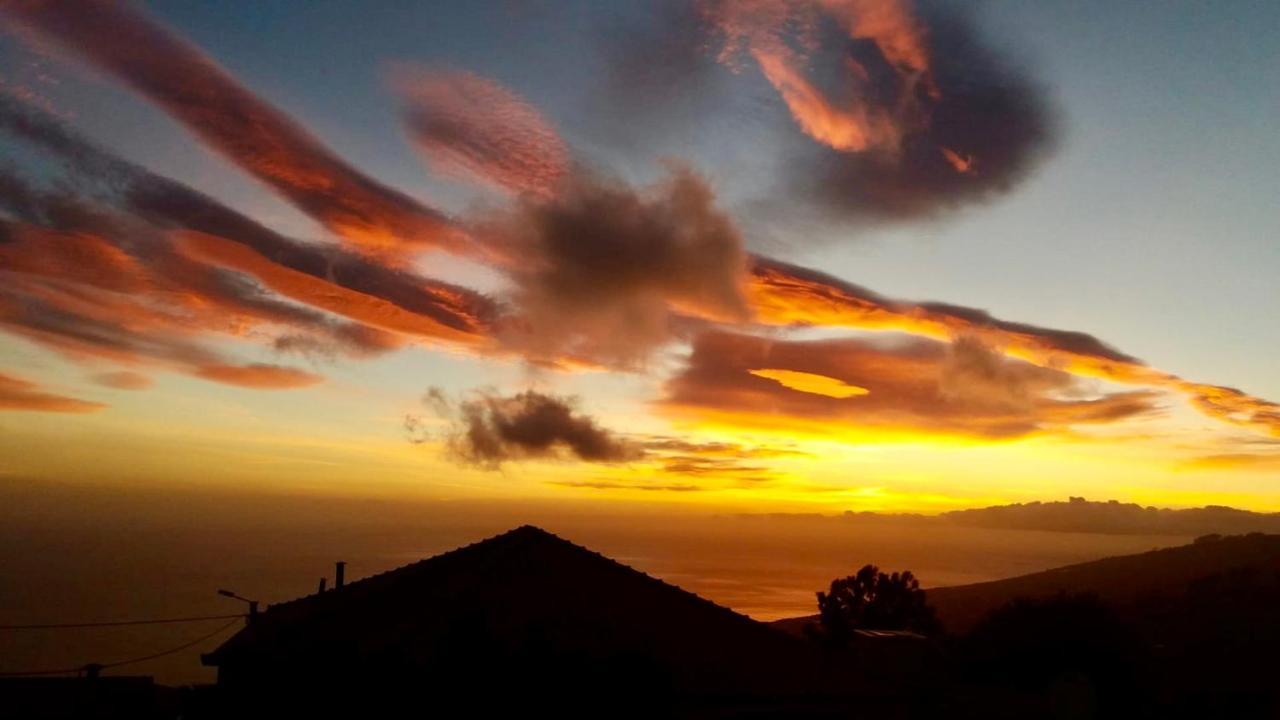 Casa Da Relva Com Piscina Aquecida Interna Apartamento Arco da Calheta (Madeira)